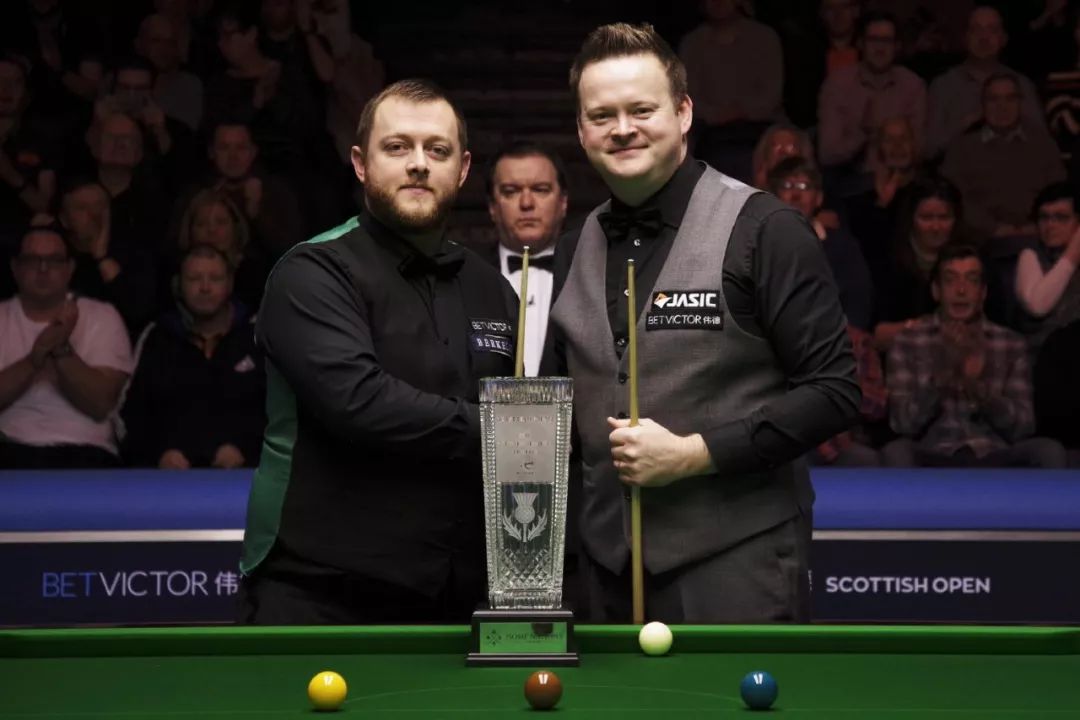 的主力中锋 的主力中锋