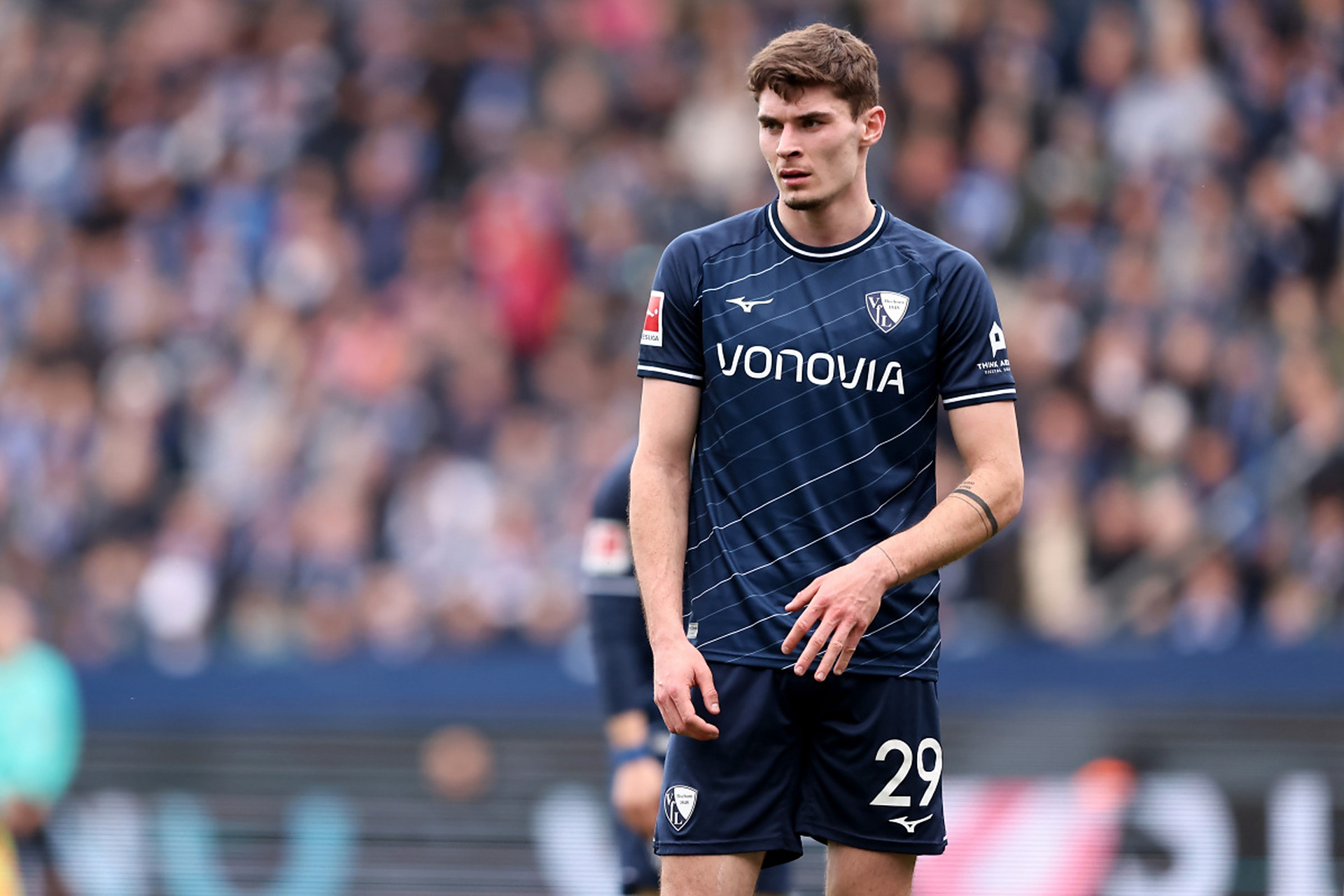 人们对他未 人们对他未